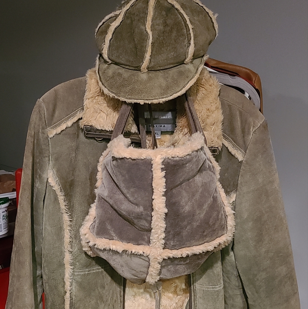 Warm Winter Jacket, Backpack, And Hat - image 5